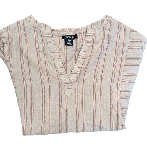 NWOT- Jones & Co Women’s Short Sleeve V Neck Cream Top Shirt Side Slit - Size SM - Picture 6 of 9